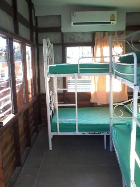 The Pier Homestay Thong Sala Exterior foto